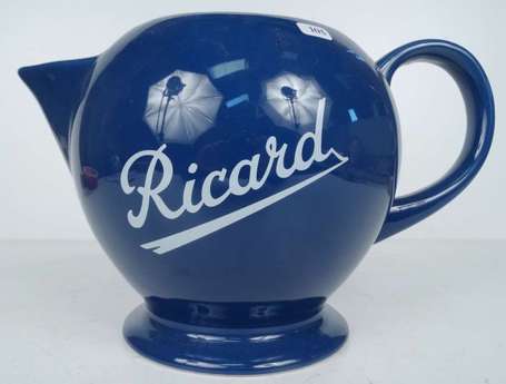 RICARD : Pichet de 3 litres de couleur bleue. 