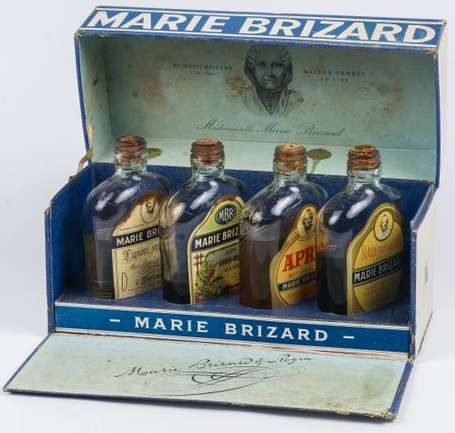 MARIE BRIZARD à Bordeaux : Rare coffret présentoir