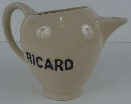 RICARD : Pichet en faïence de couleur 