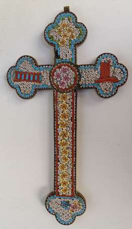 Croix en micro-mosaïque marquée Roma. Travail 