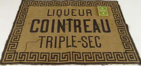 COINTREAU Liqueur - Triple Sec : Tapis de Carte. 