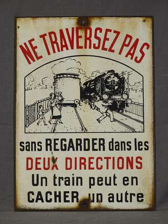 S.N.C.F / NE TRAVERSEZ PAS : Plaque émaillée. 27 x