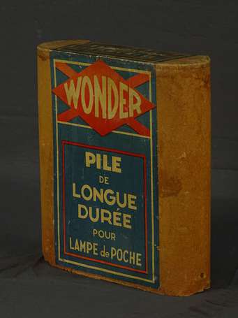 WONDER Pile de Longue Durée : Factice de vitrine 