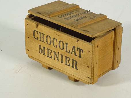 CHOCOLAT MENIER : Boîte de Chocolats en forme de 