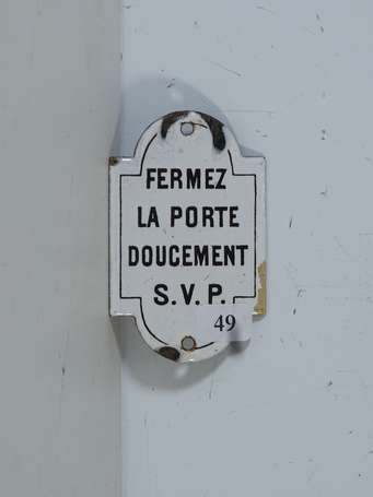 FERMEZ LA PORTE DOUCEMENT S.V.P : Plaque de 