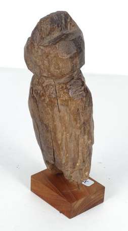 Ancien petit fétiche en bois mi-dur sculpté d'une 