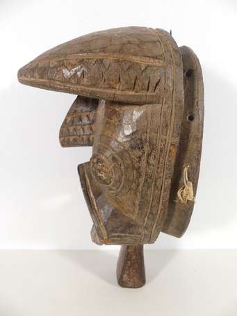 Très ancien masque de danse en bois 