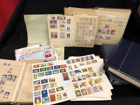 Albums de Timbres et courriers enveloppes - Carton