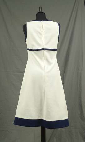 PIERRE CARDIN - Robe vintage sans manches blanche 