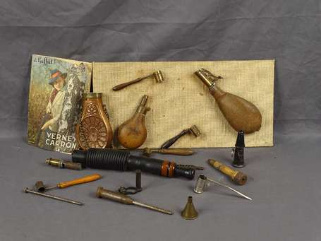 Lot d'accessoires de chasse