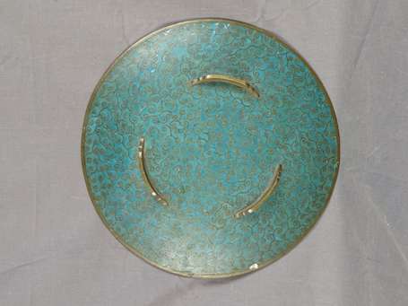 JAPON - Plat en émaux cloisonnés à décor de deux 