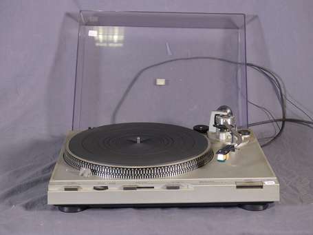 Platine vinyle TECHNICS SL-D3 XGF Direct Drive 