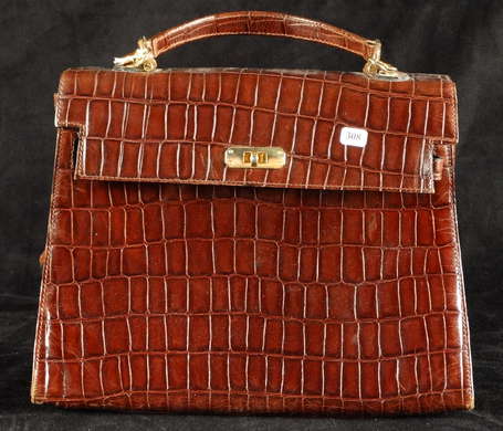 3 sacs vintage façon croco et un sac porté main 