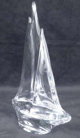 DAUM France - Voilier, grand sujet en cristal (Ht 