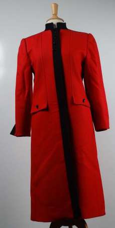 NINA RICCI  Boutique - Manteau en lainage rouge et
