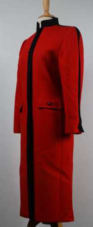 NINA RICCI  Boutique - Manteau en lainage rouge et