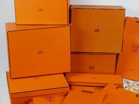 HERMES - Lot de 7 boîtes vides de différentes 