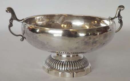 Coupe de mariage en argent, la coupe gravée 