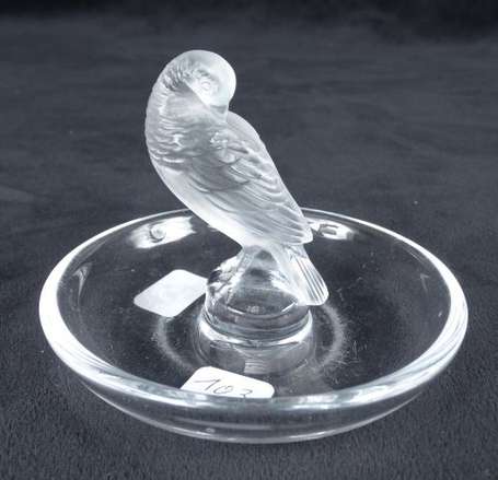 Lalique Baguier en cristal moulé pressé, la prise 