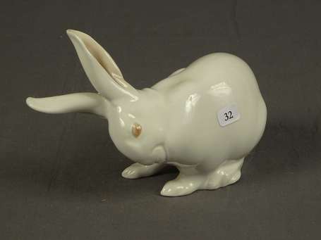 COPENHAGUE - Lapin. Sujet en porcelaine, signé et 