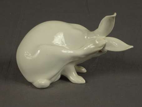 COPENHAGUE - Lapin. Sujet en porcelaine, signé et 