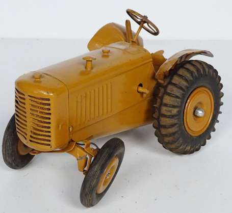 CIJ - Tracteur agricole Renault, repeint et 