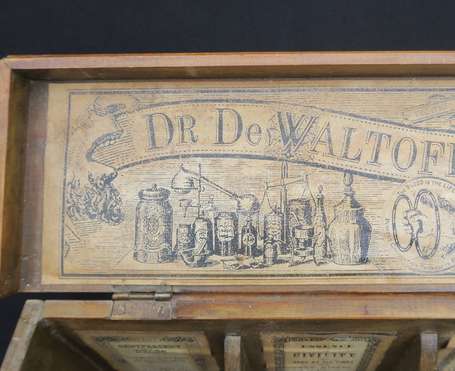 Dr DE WALTHOFF's - présentoir en bois de pharmacie