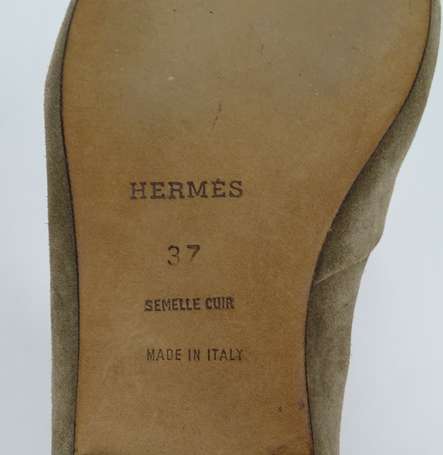 HERMES - Bottines plates à lacets en cuir velours 