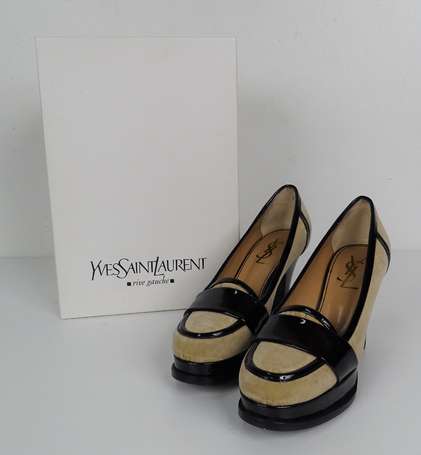 YVES SAINT LAURENT Rive Gauche - Mocassins modèle 