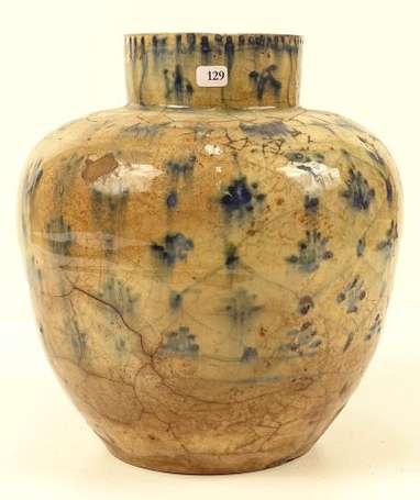 IRAN - Vase en céramique siliceuse ornée de motifs