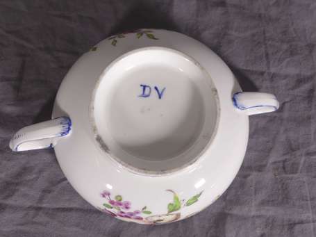 MENNECY, Manufacture du duc de Villeroy - Bouillon