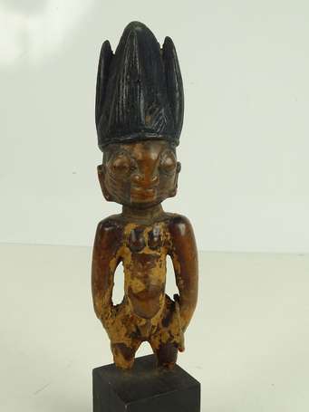 Ancienne statuette masculine de jumeau 'Ibedji' en