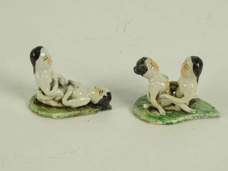 CHINE Couple Deux sujets en porcelaine polychrome 