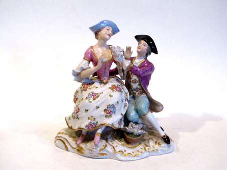 Couple au oiseaux. SAXE. Porcelaine. Marquée en 