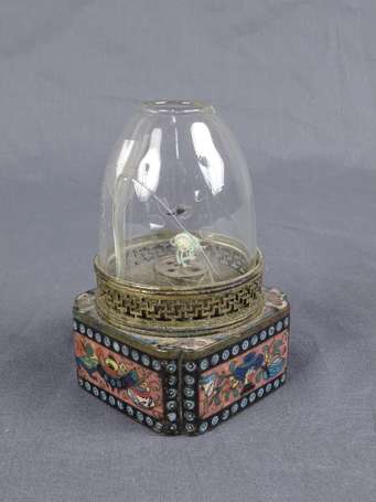 Très jolie et ancienne petite lampe à opium au 