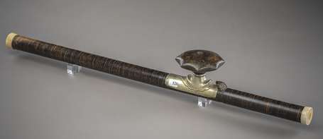 Très élégante et ancienne pipe à opium en bambou 