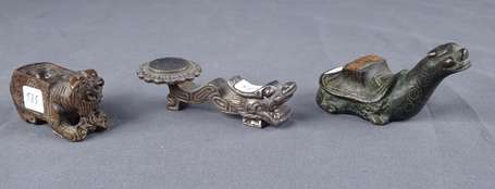 Trois anciens outils multifonctions pour la 