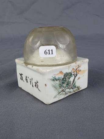 Ancienne lampe de fumeur d'opium en porcelaine 