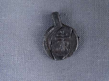 Joint en métal de sac d'opium datant de la Guerre 