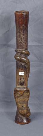 Ancienne pipe à eau 'bang' en bambou sculpté d'un 