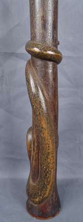Ancienne pipe à eau 'bang' en bambou sculpté d'un 
