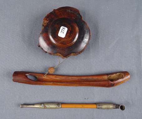 Très ancienne pipe à tabac en bois et bronze 