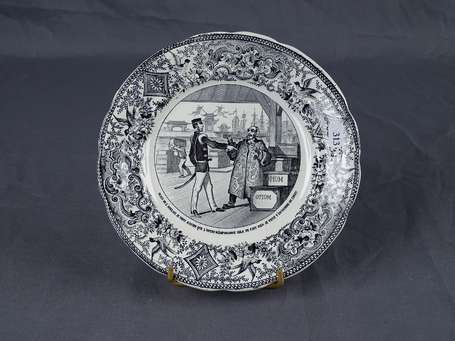 Ancienne assiette en faïence fine de Choisy le roi