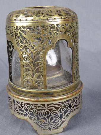 Très belle et ancienne lampe de fumeur d'opium en 