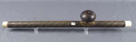 Grande ancienne et rare pipe à opium en cuivre 