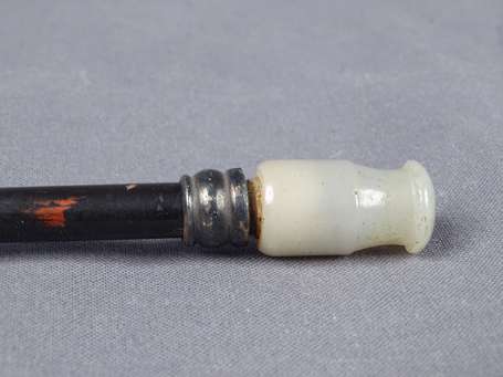 Ancienne pipe à opium ou morphine en bois ou 