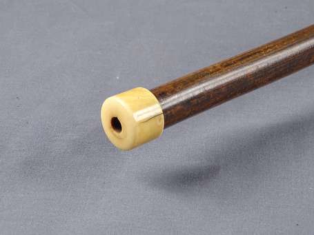 Très fine et ancienne pipe à opium en bambou avec 