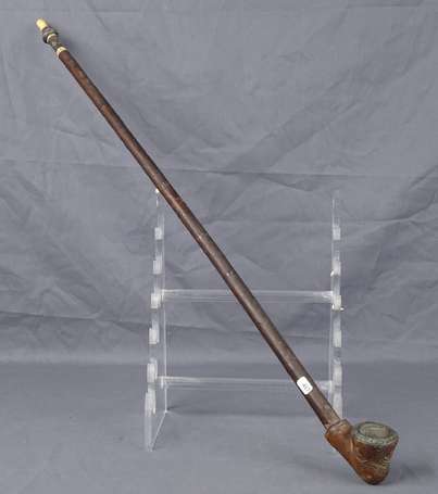 Ancienne grande et classique pipe à opium 