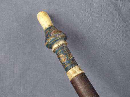 Ancienne grande et classique pipe à opium 