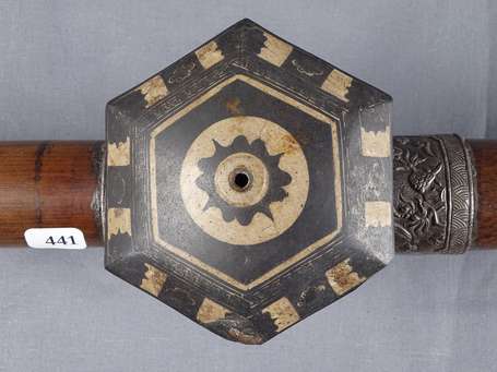 Très grosse et ancienne pipe à opium de fumerie en
